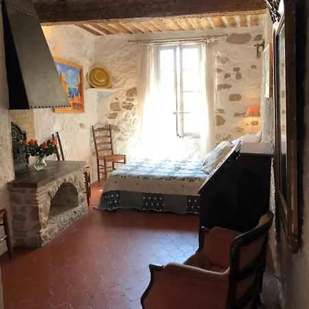Old Antibes Home Roof Terrace And Sea Views *